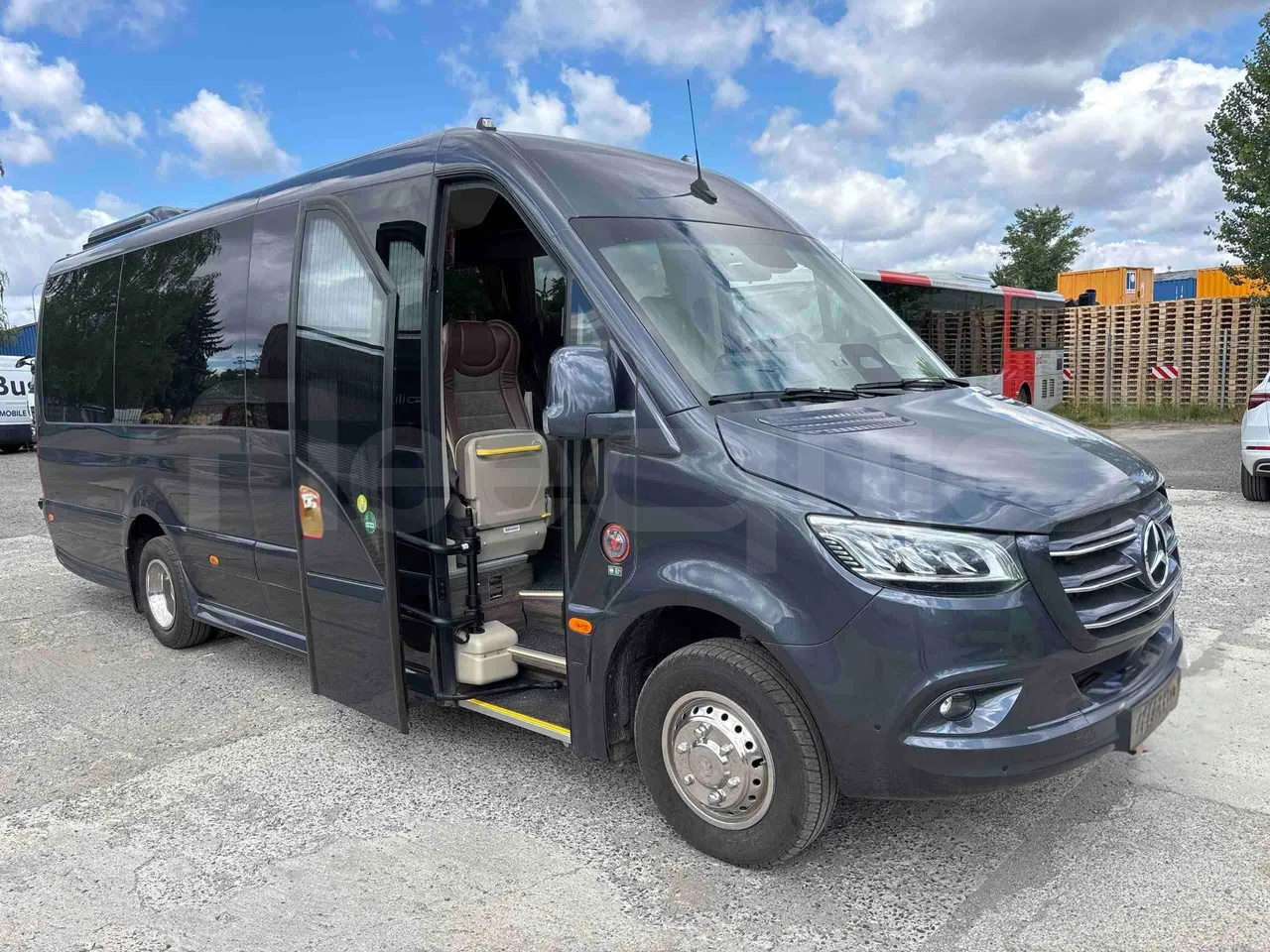 Mercedes-Benz Sprinter - 3/4 Front Right Side Doors Open