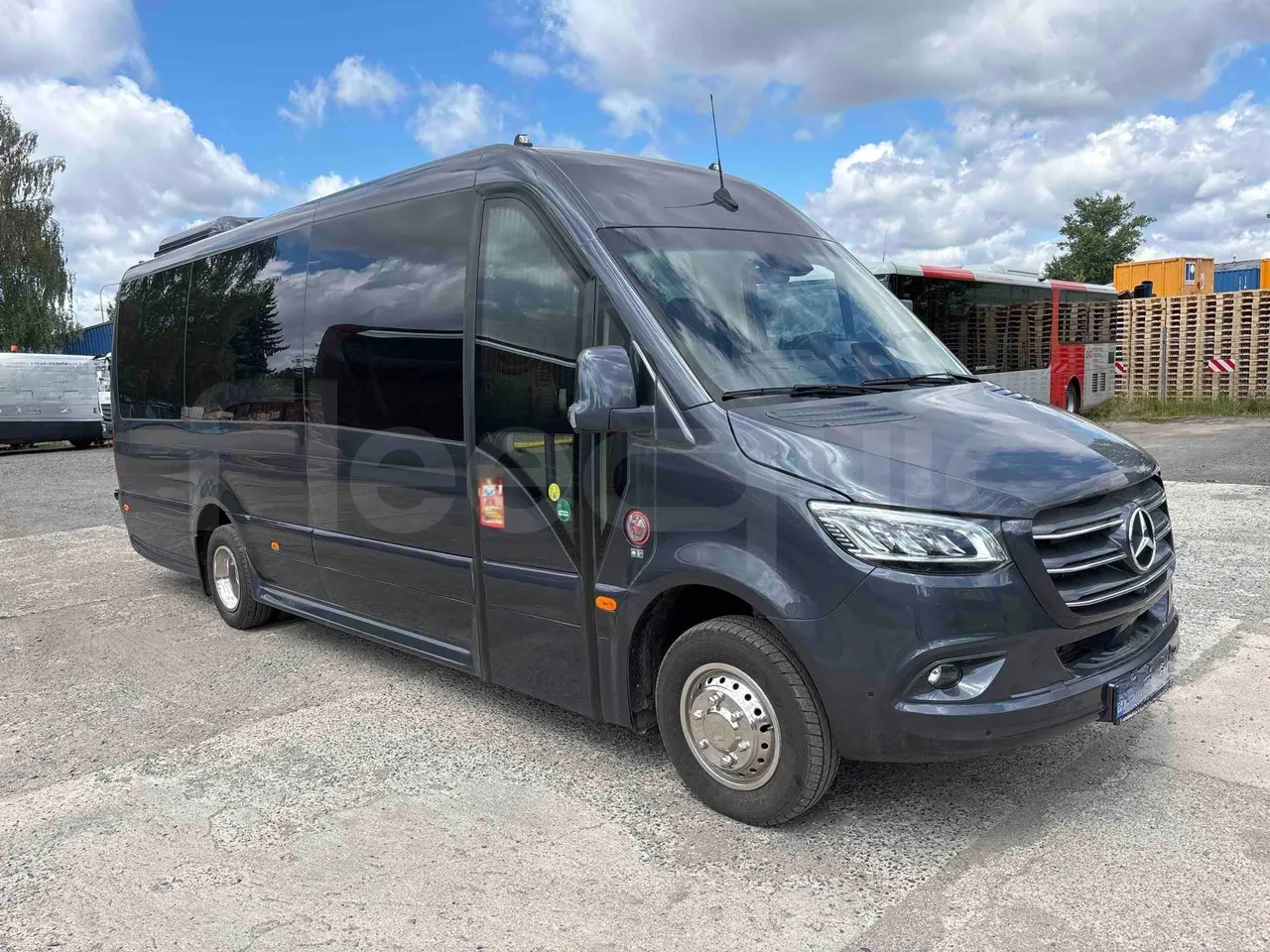 Mercedes-Benz Sprinter - Base cover photo