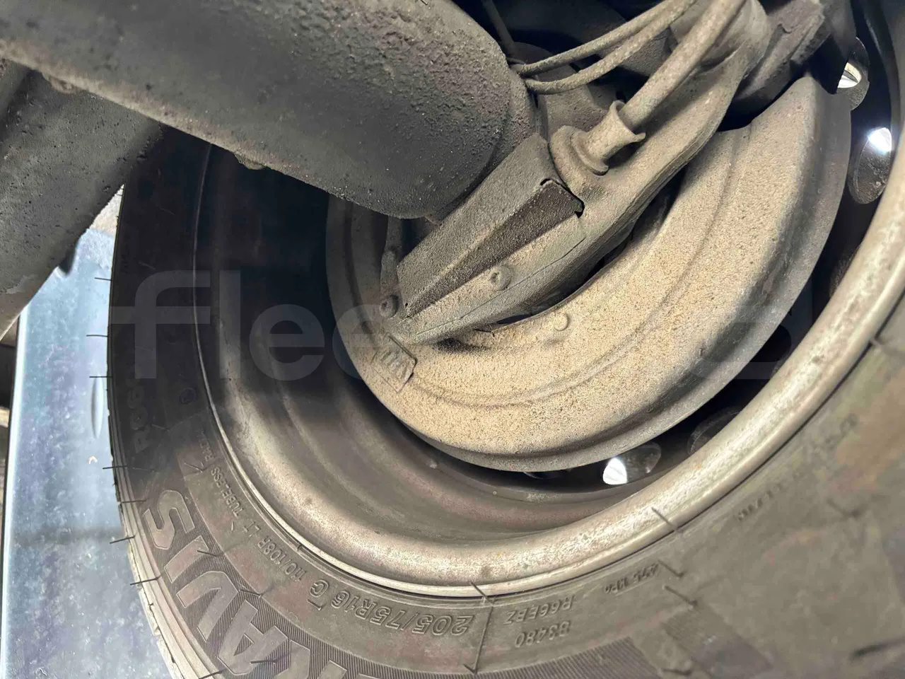Mercedes-Benz Sprinter - Second Axle Discs Left Side