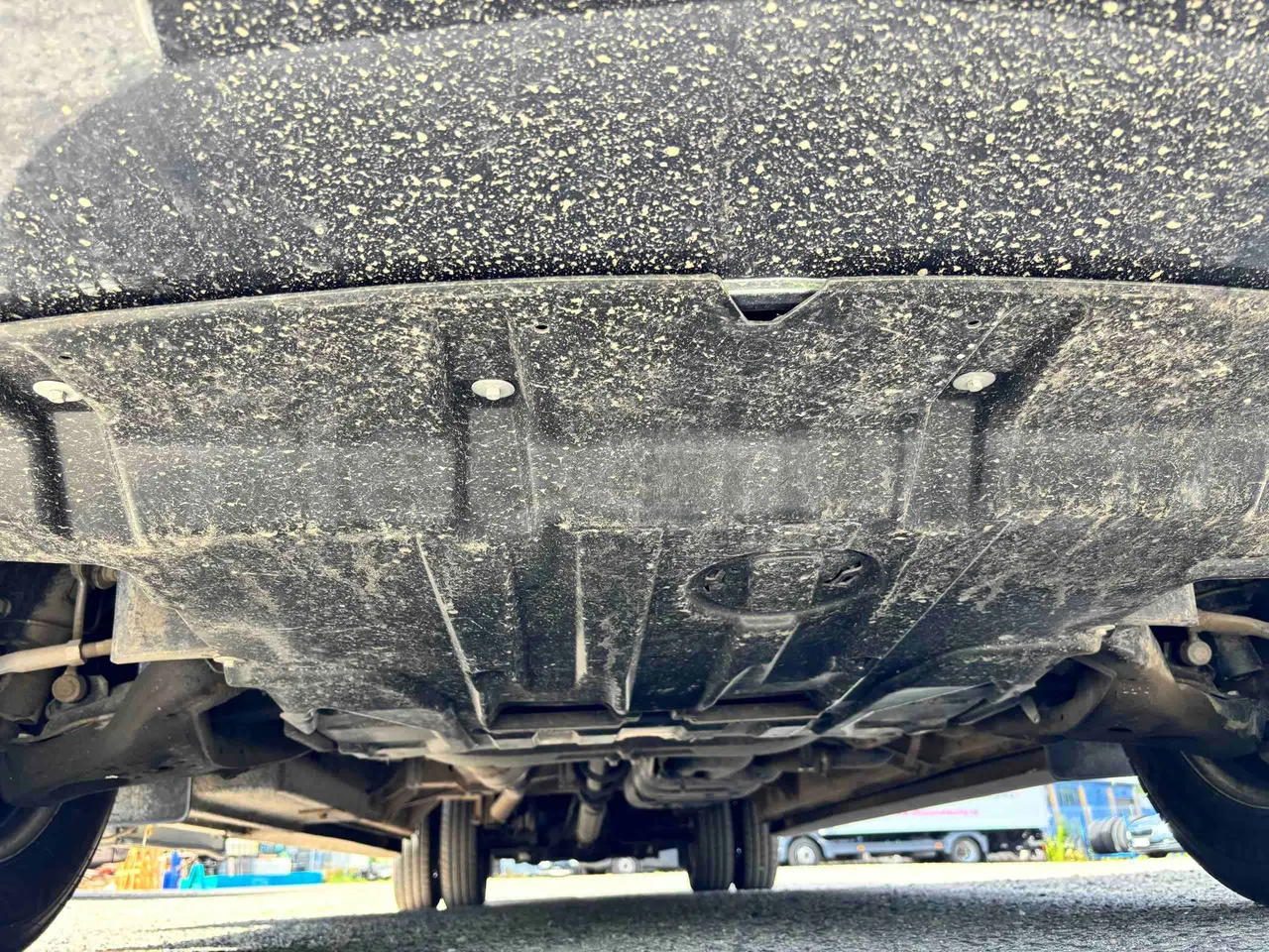 Mercedes-Benz Sprinter - Engine Without Protection