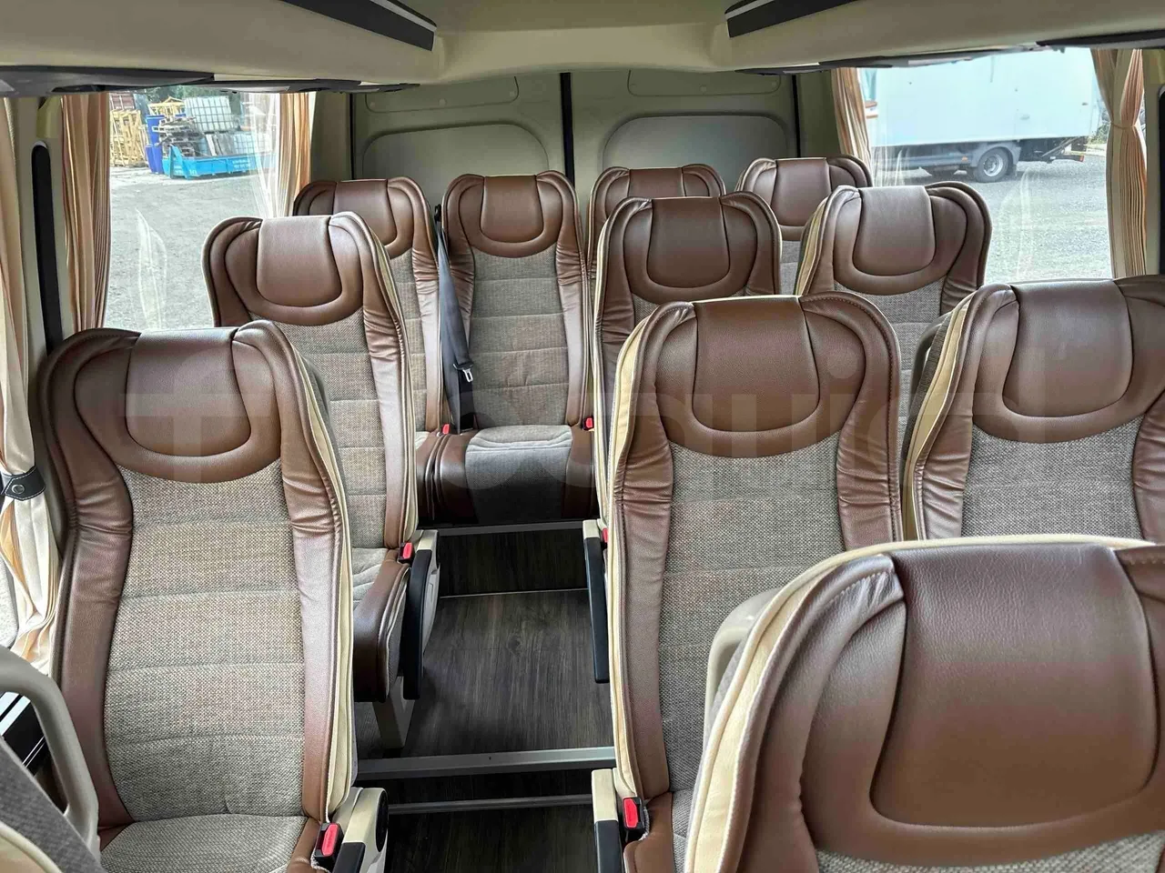 Mercedes-Benz Sprinter - Reverse Seats From Middle Position