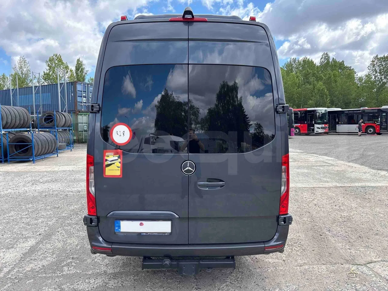 Mercedes-Benz Sprinter - Rear
