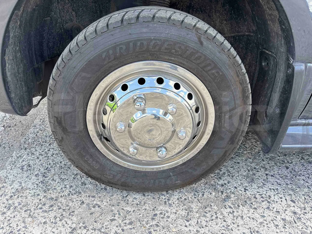 Mercedes-Benz Sprinter - First Axle Left Side: Tyre Size