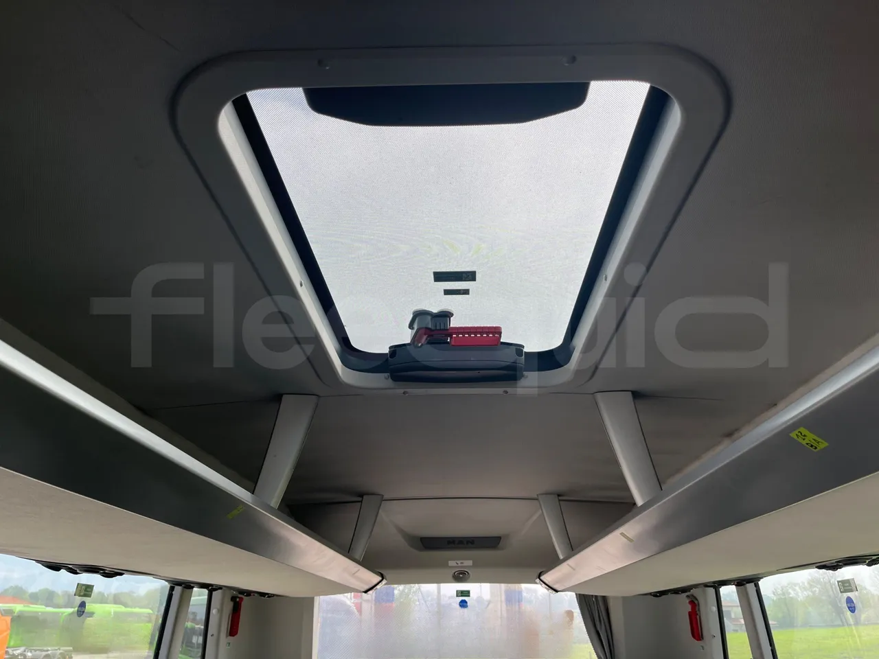 Man Lion's Coach C Joacb - Euro6 - 338kW - 13.100mt - roof hatch 2