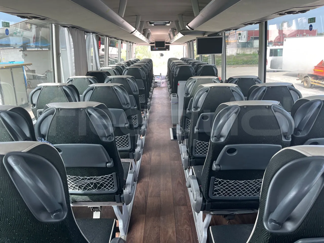 Man Lion's Coach C Joacb - Euro6 - 338kW - 13.100mt - forward view middle aisle