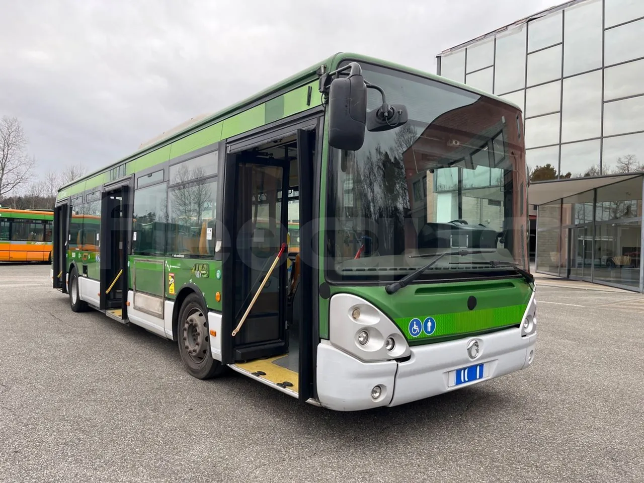 Irisbus Citelis PS09D1 PS09D1-98  - Euro5 - 213kW - 11.990mt - 3/4 right front doors open