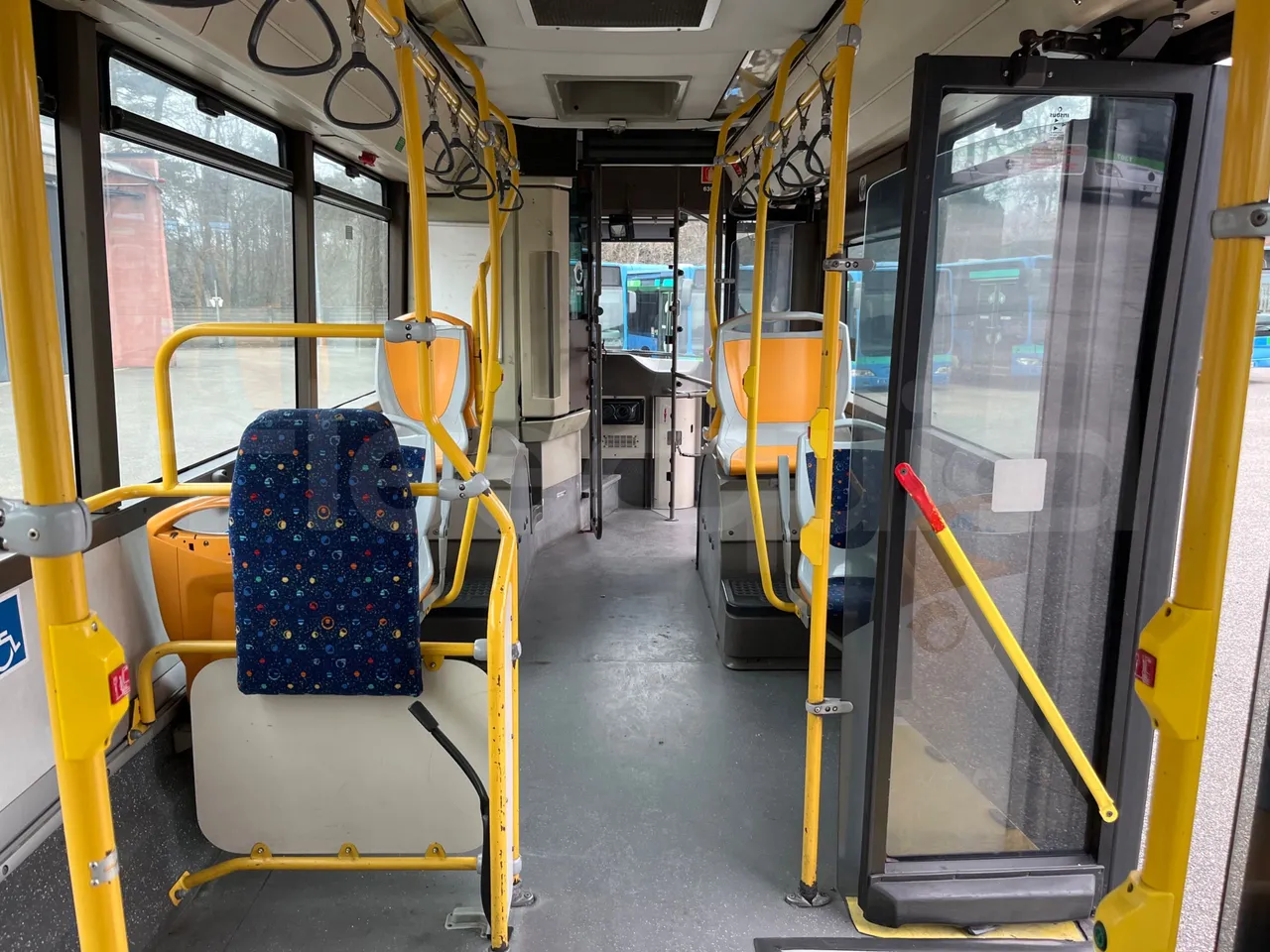 Irisbus Citelis PS09D1 PS09D1-98  - Euro5 - 213kW - 11.990mt - forward view middle aisle