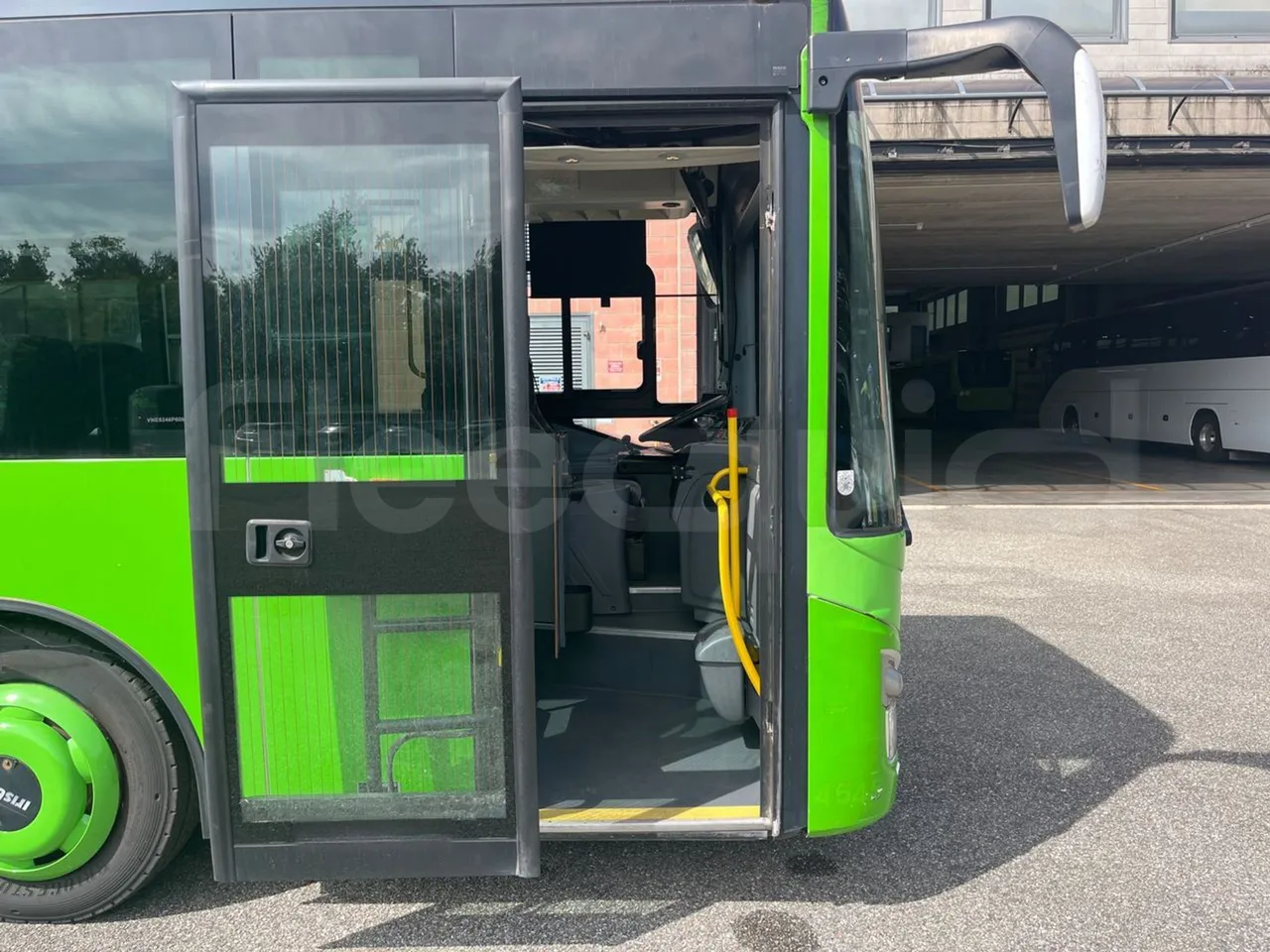 Iveco Crossway CBLE4/00 - EUR6 - 265kW - 12.150m - front door 1 open