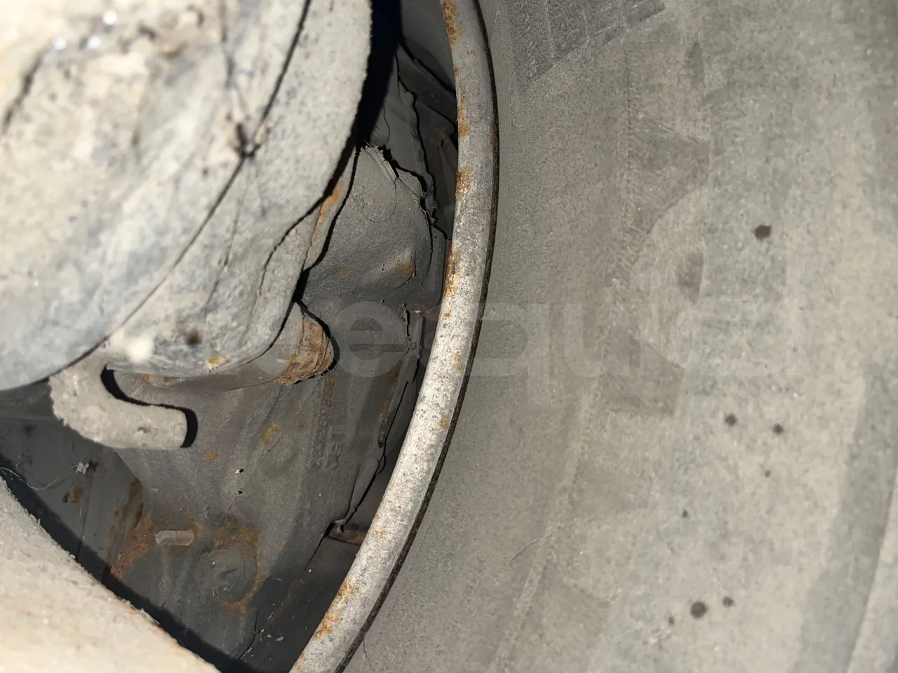 Iveco Crossway CBLE4/00 - EUR6 - 265kW - 12.150m - axle 2 caliper brakes right