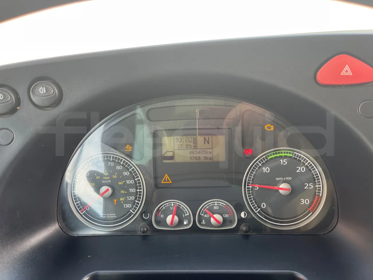 Iveco Crossway CBLE4/00 - EUR6 - 265kW - 12.150m - dashboard lights on