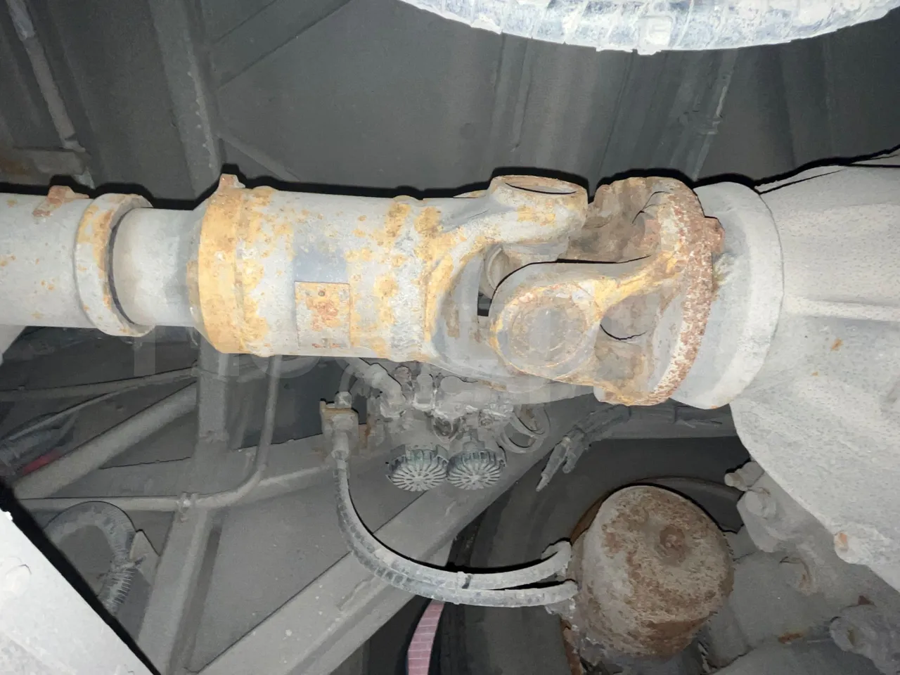 Iveco Crossway CBLE4/00 - EUR6 - 265kW - 12.150m - driveshaft photo
