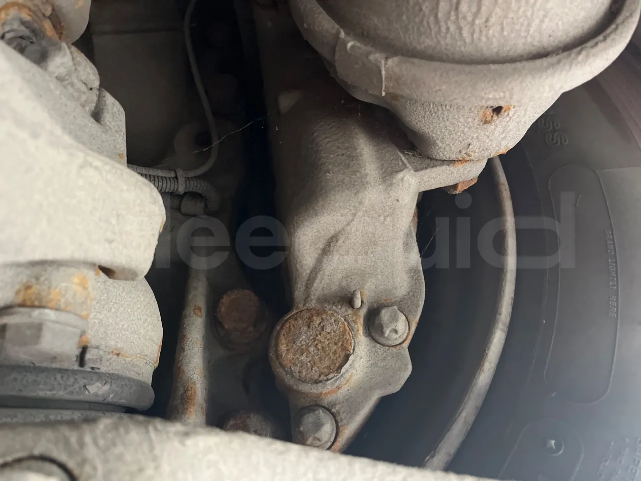 Iveco Crossway CBLE4/00 - EUR6 - 265kW - 12.150m - front brake calipers left