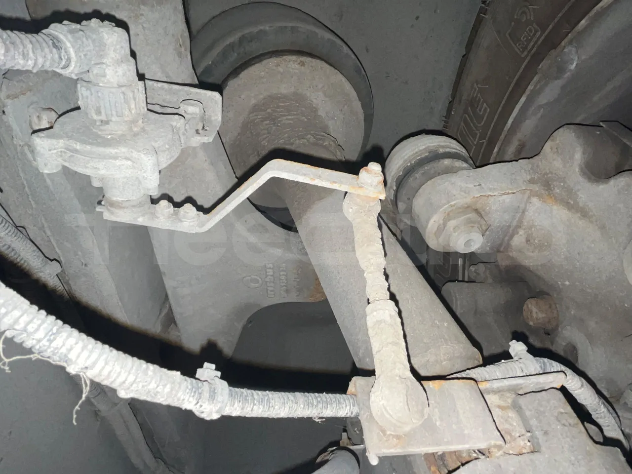 Iveco Crossway CBLE4/00 - EUR6 - 265kW - 12.150m - front shock absorbers right