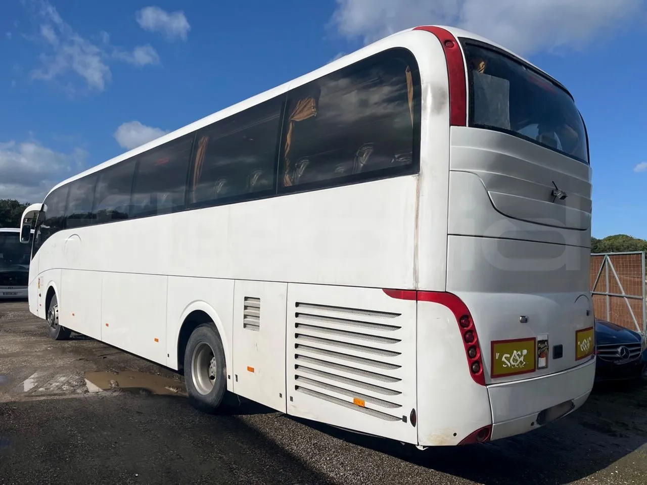 Mercedes-Benz OC 500 RF 1842 - Euro4 - 315kW - 13.500mt - 3/4 left rear side