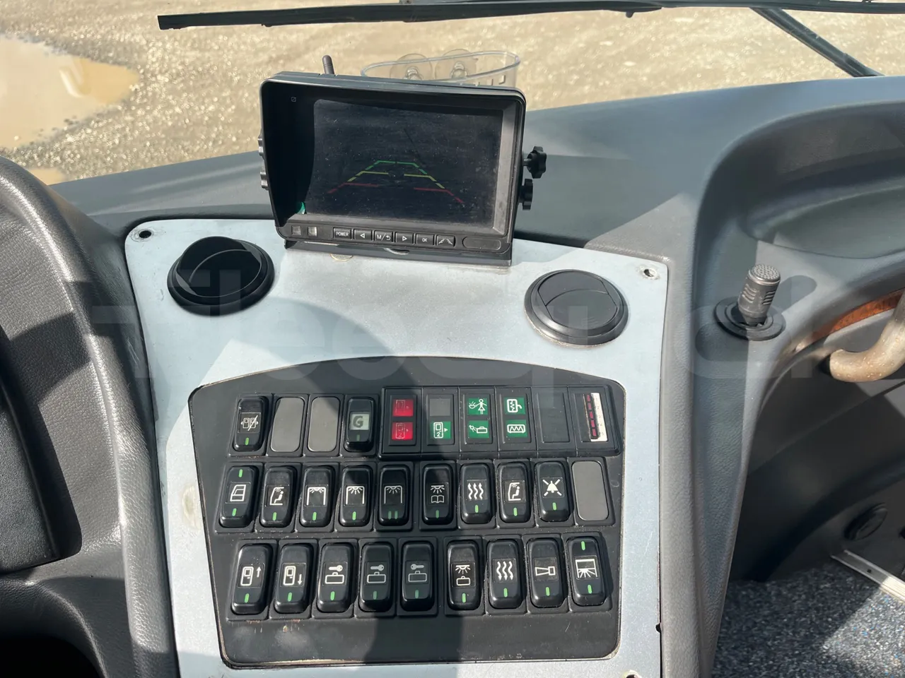 Mercedes-Benz OC 500 RF 1842 - Euro4 - 315kW - 13.500mt - radio accessories photo