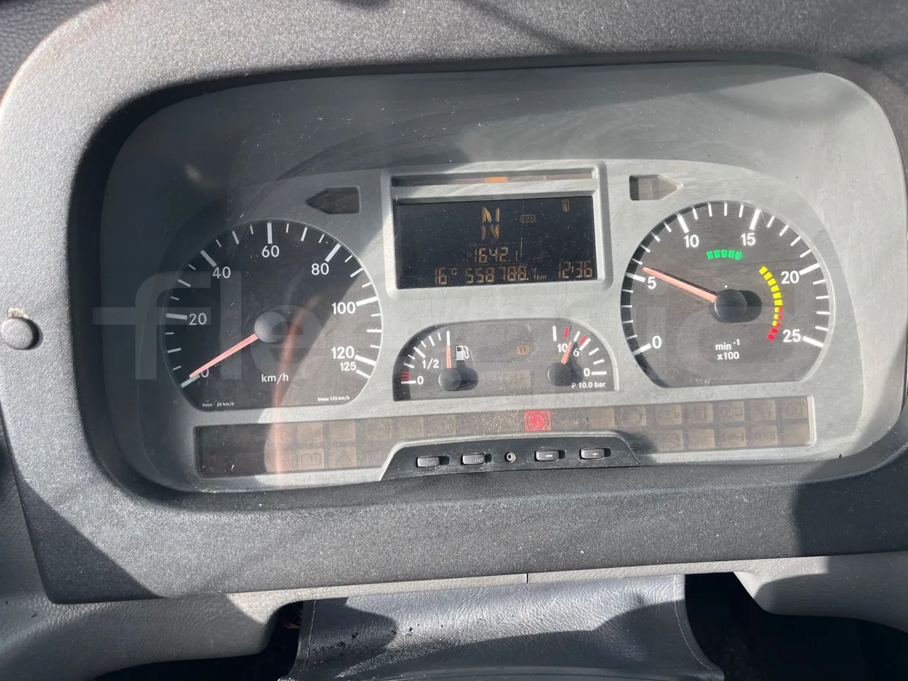 Mercedes-Benz OC 500 RF 1842 - Euro4 - 315kW - 13.500mt - dashboard lights on