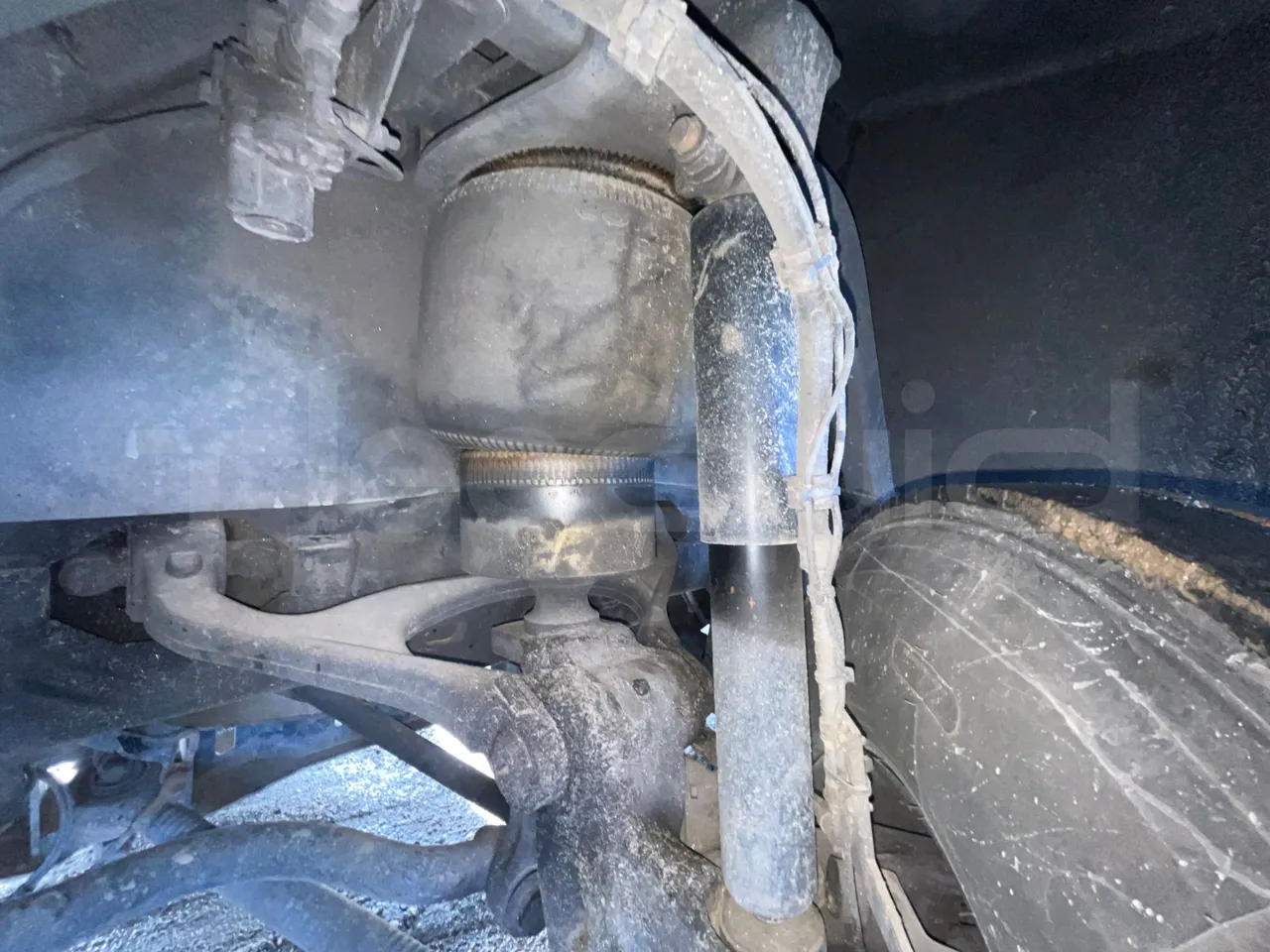 Mercedes-Benz OC 500 RF 1842 - Euro4 - 315kW - 13.500mt - front air springs right