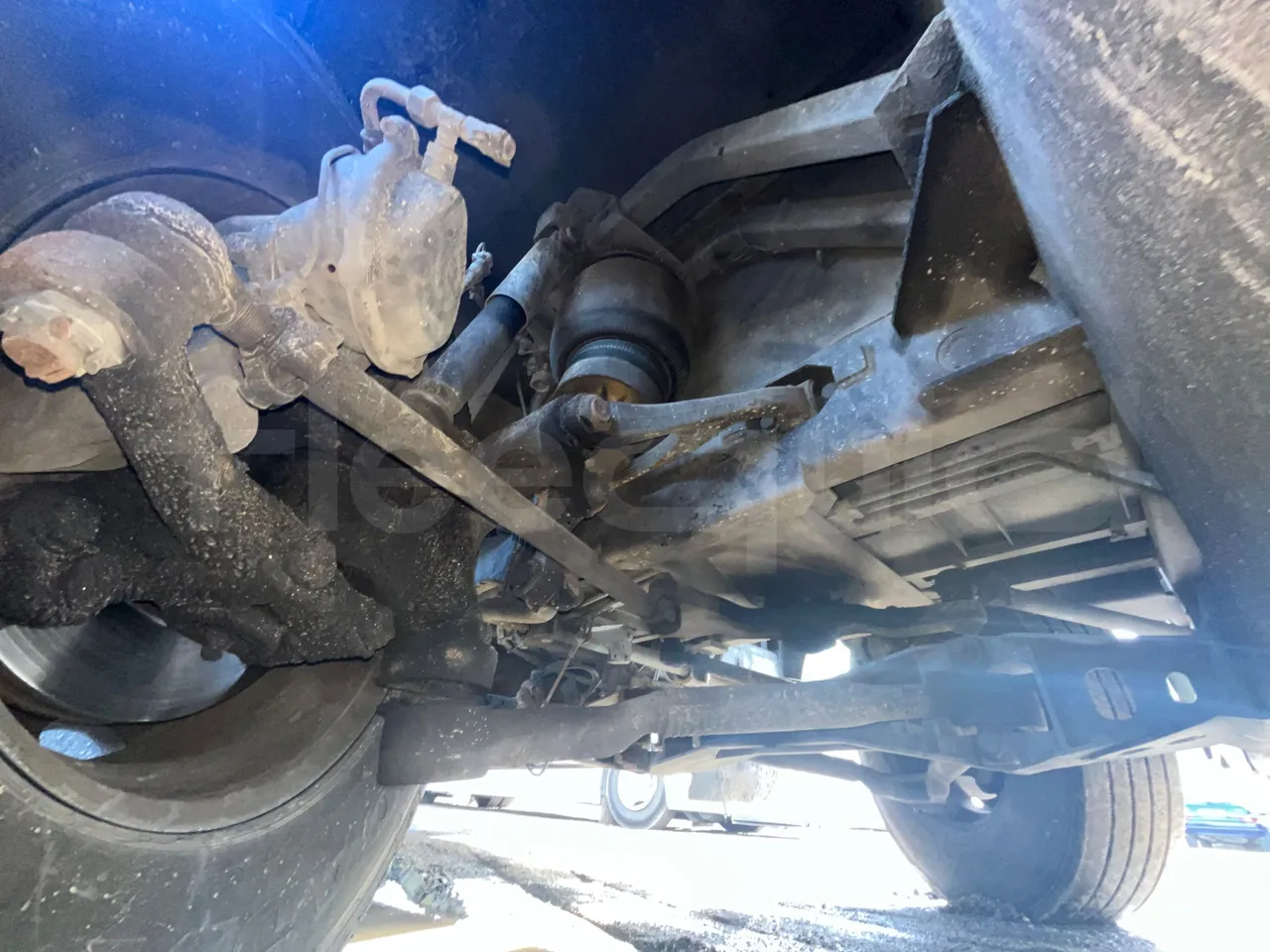 Mercedes-Benz OC 500 RF 1842 - Euro4 - 315kW - 13.500mt - front shock absorbers right