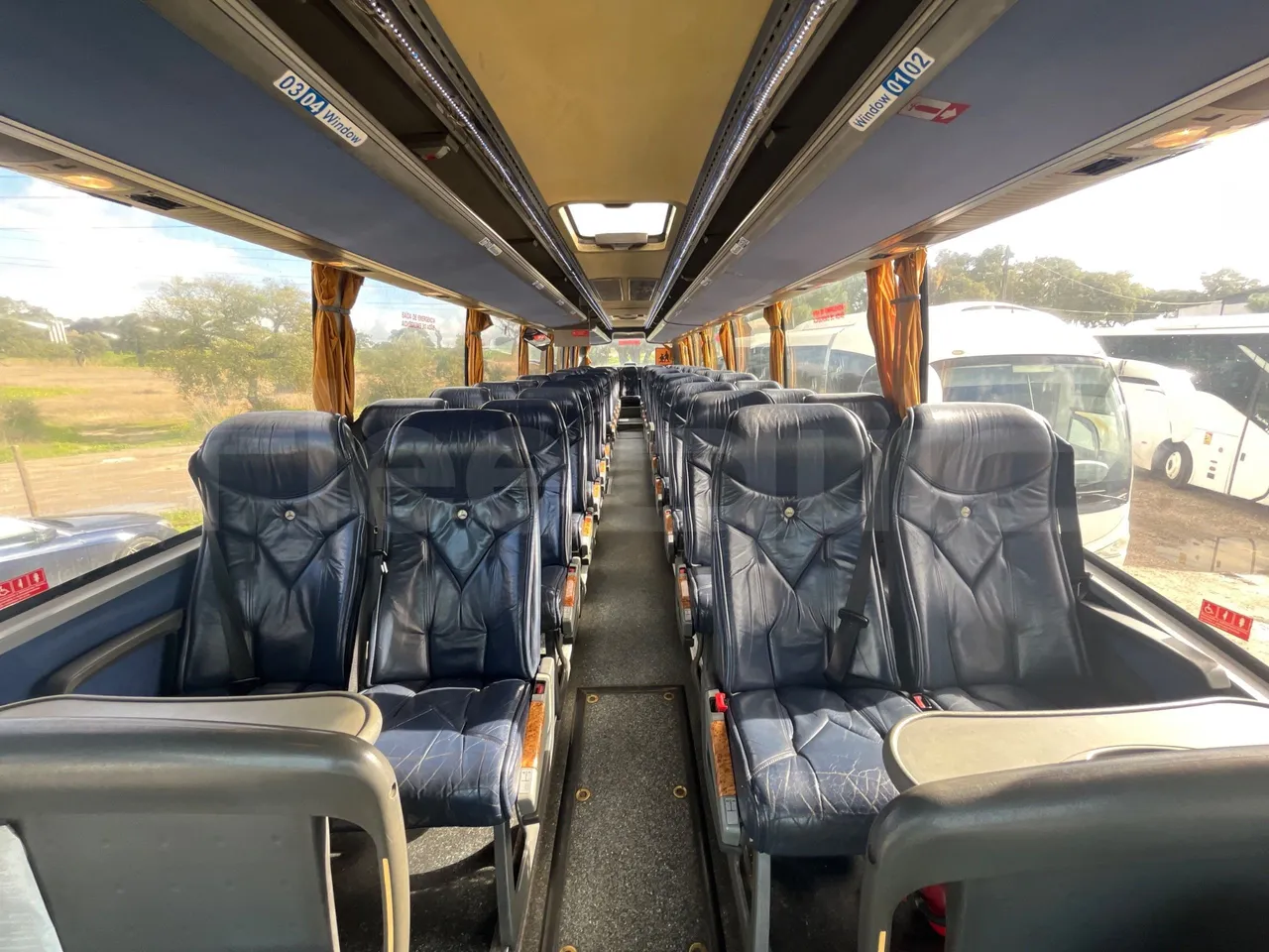 Mercedes-Benz OC 500 RF 1842 - Euro4 - 315kW - 13.500mt - interior reverse seats driver height