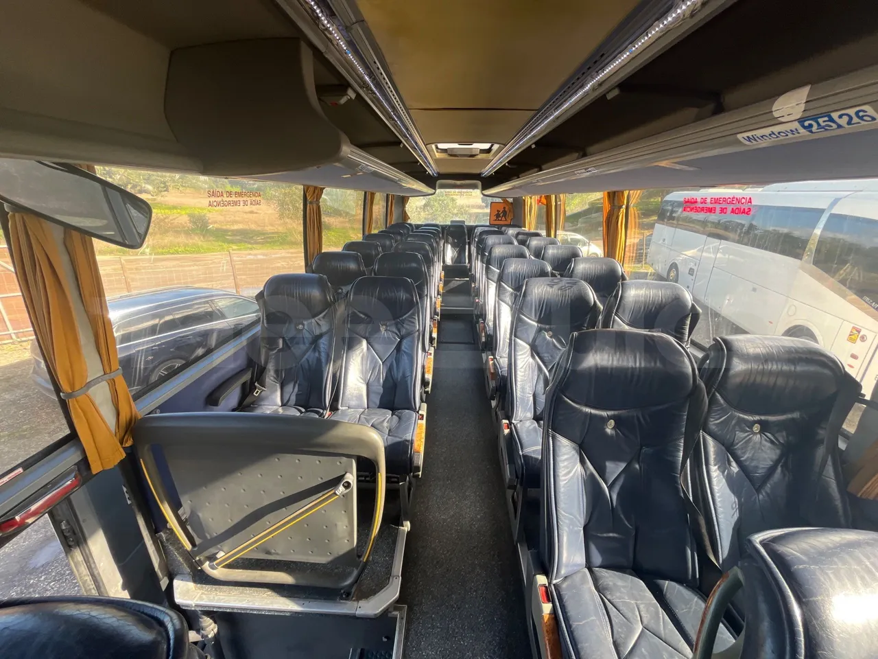 Mercedes-Benz OC 500 RF 1842 - Euro4 - 315kW - 13.500mt - reverse view middle aisle