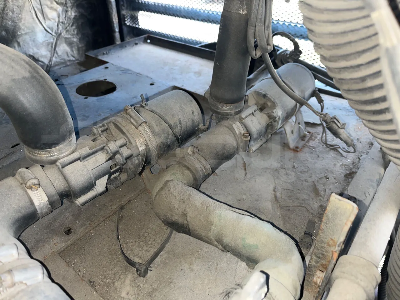 Mercedes-Benz OC 500 RF 1842 - Euro4 - 315kW - 13.500mt - preheater webasto photo