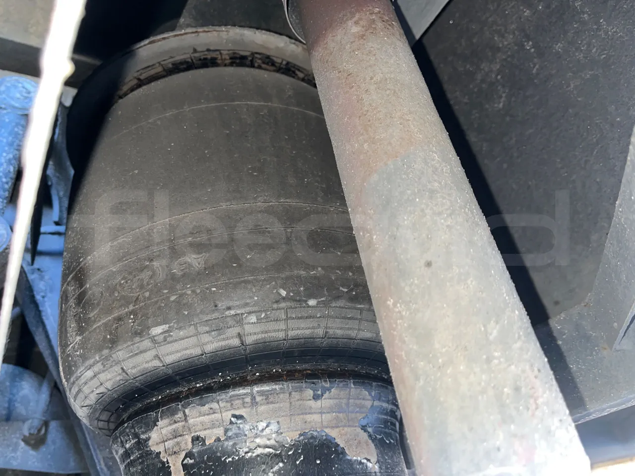 Mercedes-Benz OC 500 RF 1842 - Euro4 - 315kW - 13.500mt - axle 2 shock absorbers 2 left