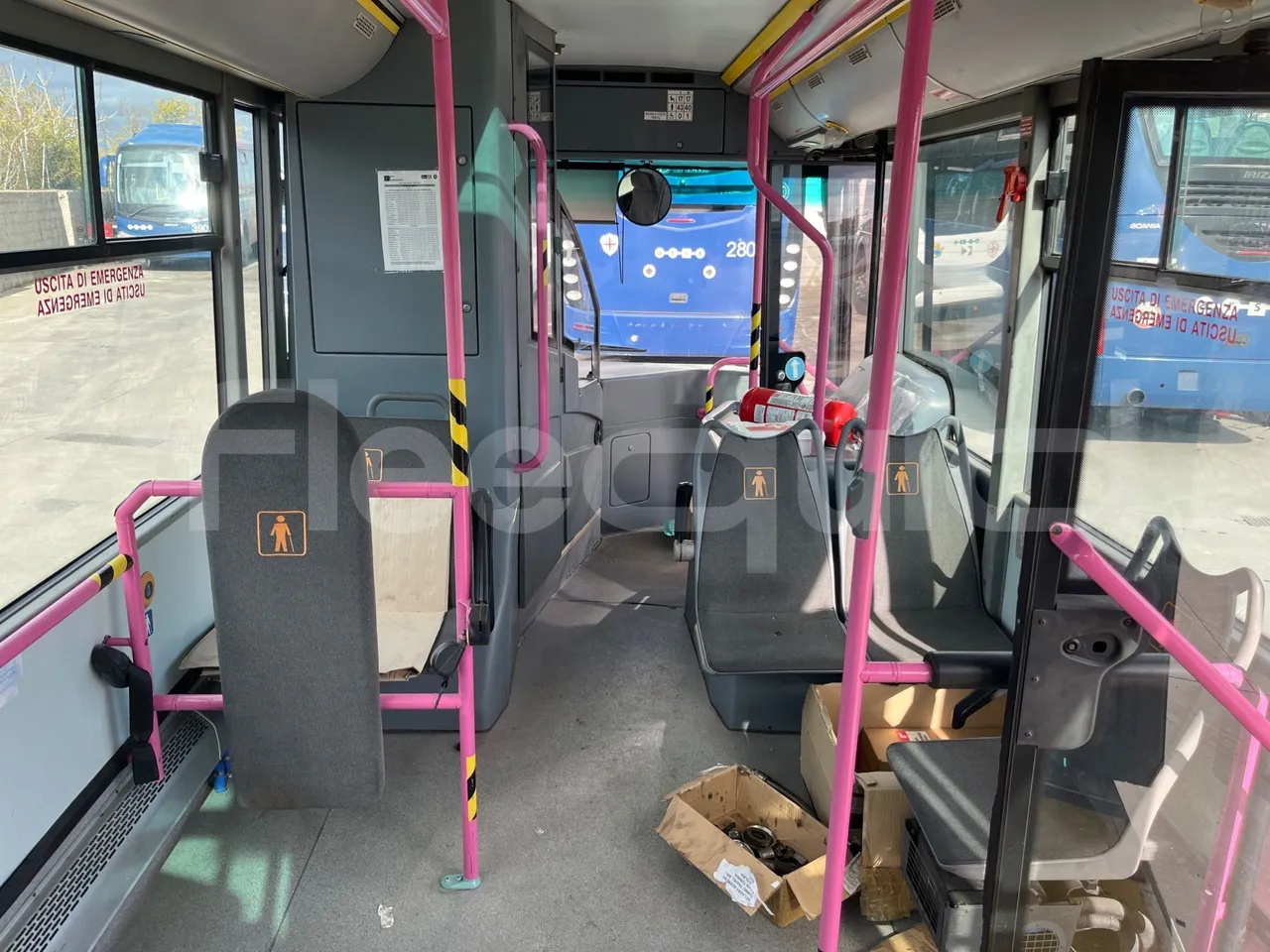 Autosan Suncity M09LE - Euro 5 - 132 kW - 8.550 mt - forward view middle aisle