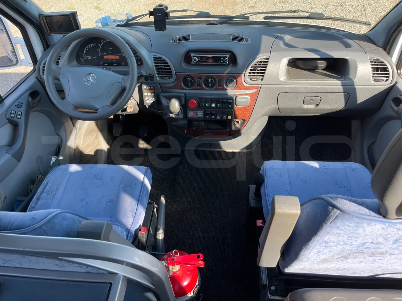 Mercedes-Benz Sprinter 416CD - EUR3 - 115kW - 6.995 - buttons panels on