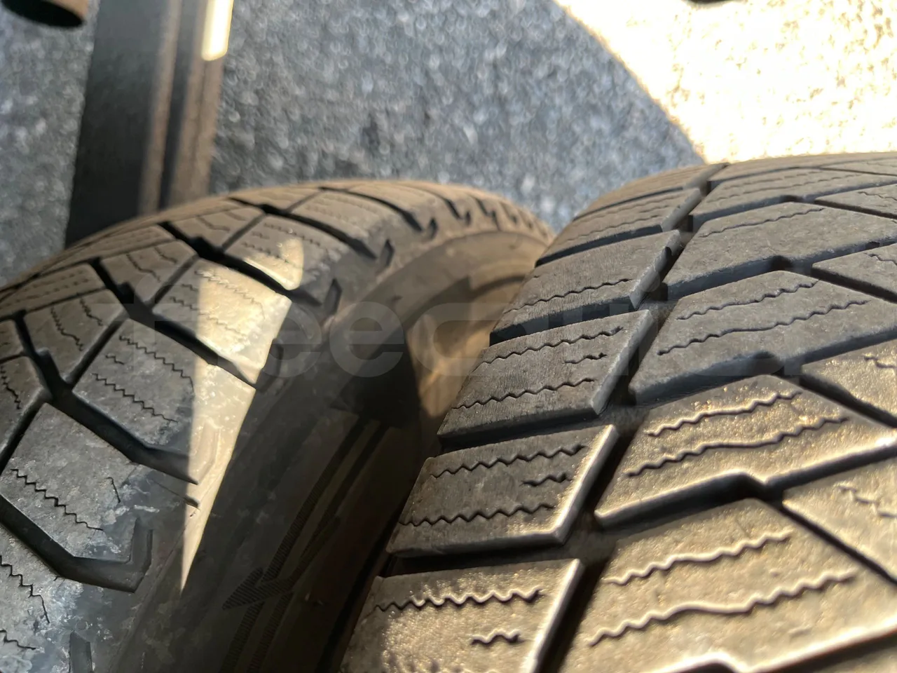 Mercedes-Benz Sprinter 416CD - EUR3 - 115kW - 6.995 - tread condition third axle tires right