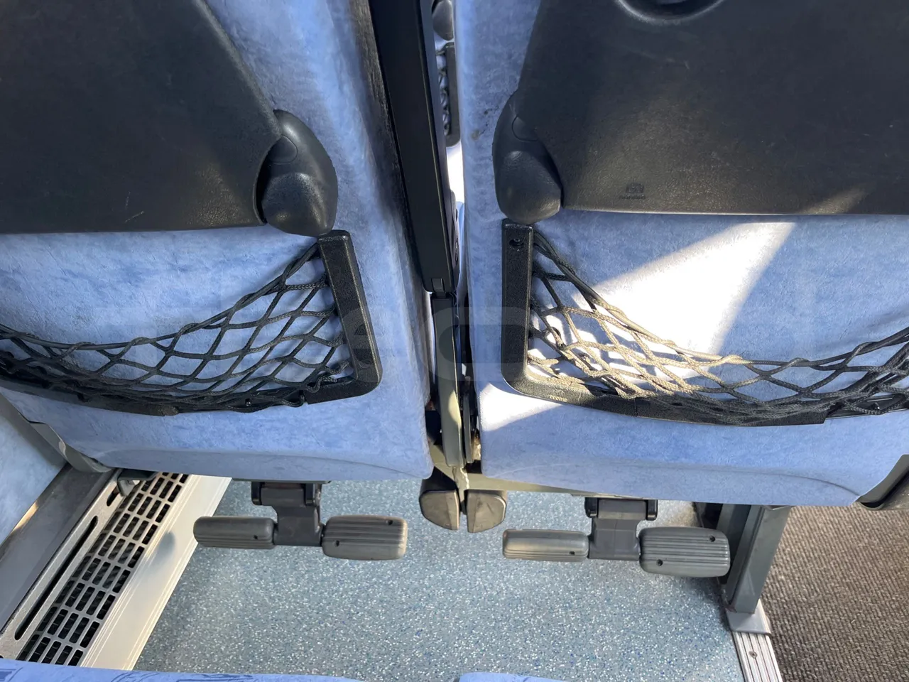 Mercedes-Benz Sprinter 416CD - EUR3 - 115kW - 6.995 - power outlets detail