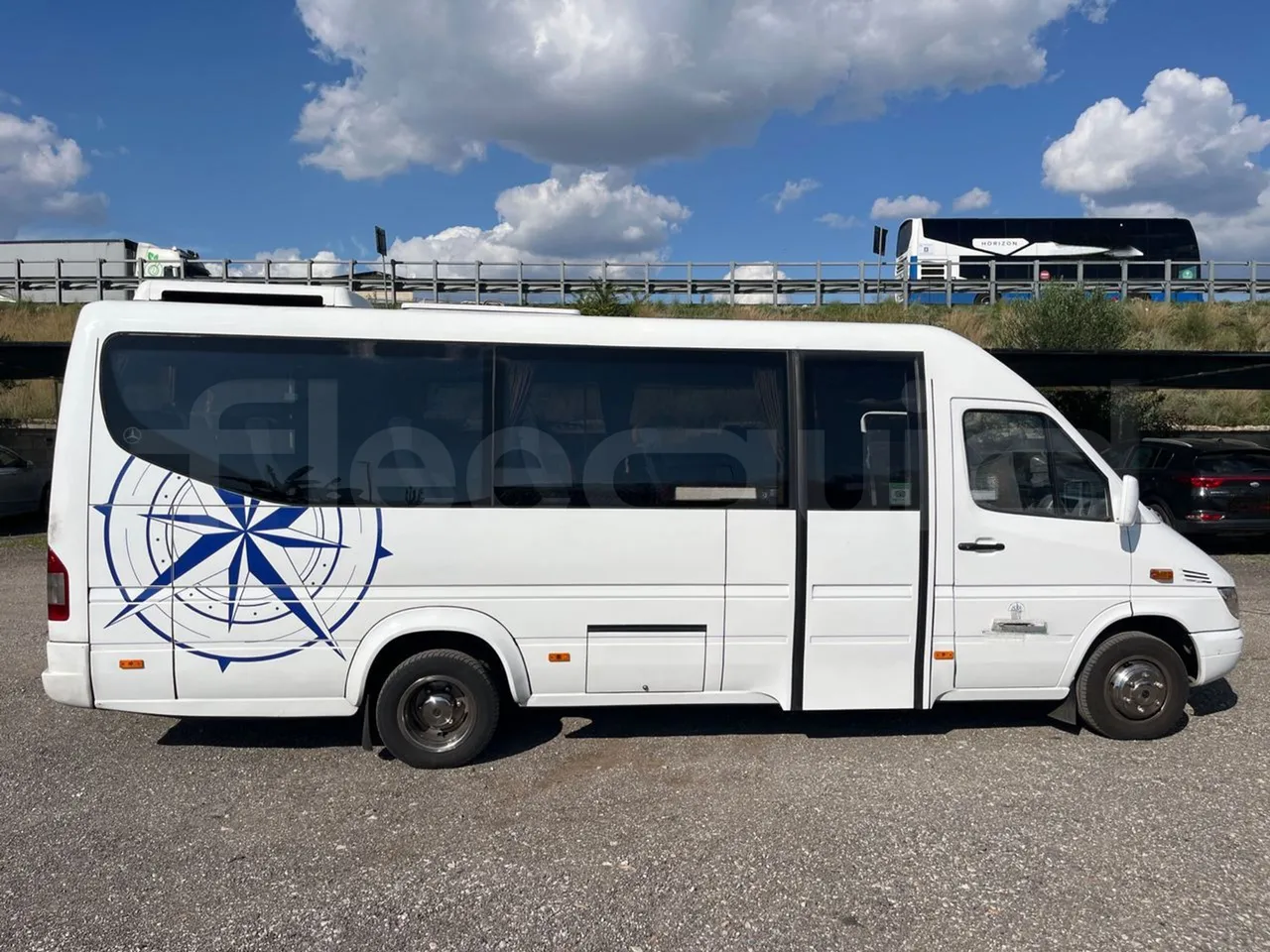 Mercedes-Benz Sprinter 416CD - EUR3 - 115kW - 6.995 - right side doors closed