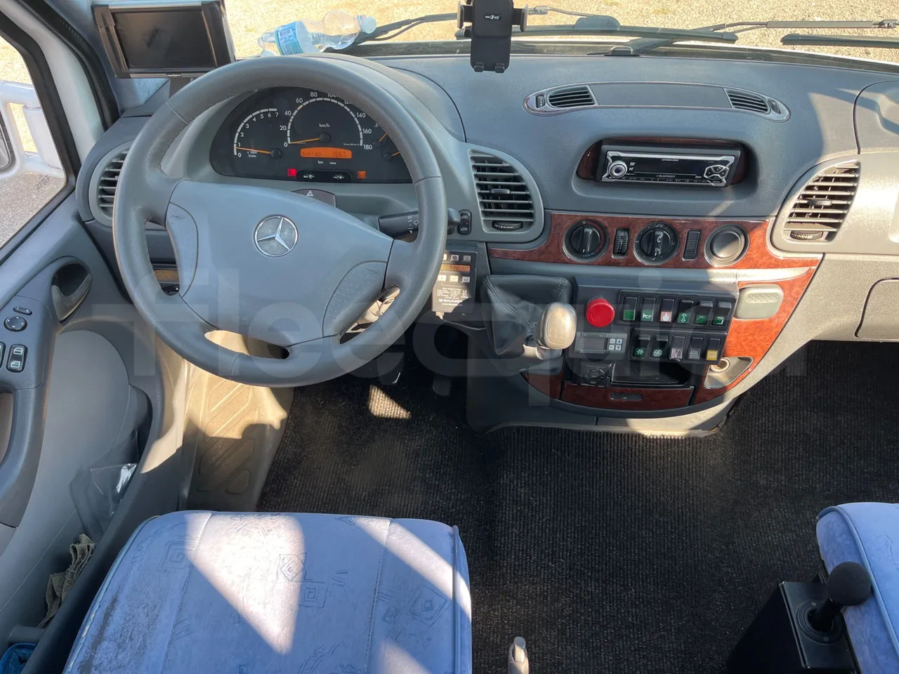 Mercedes-Benz Sprinter 416CD - EUR3 - 115kW - 6.995 - steering wheel photo