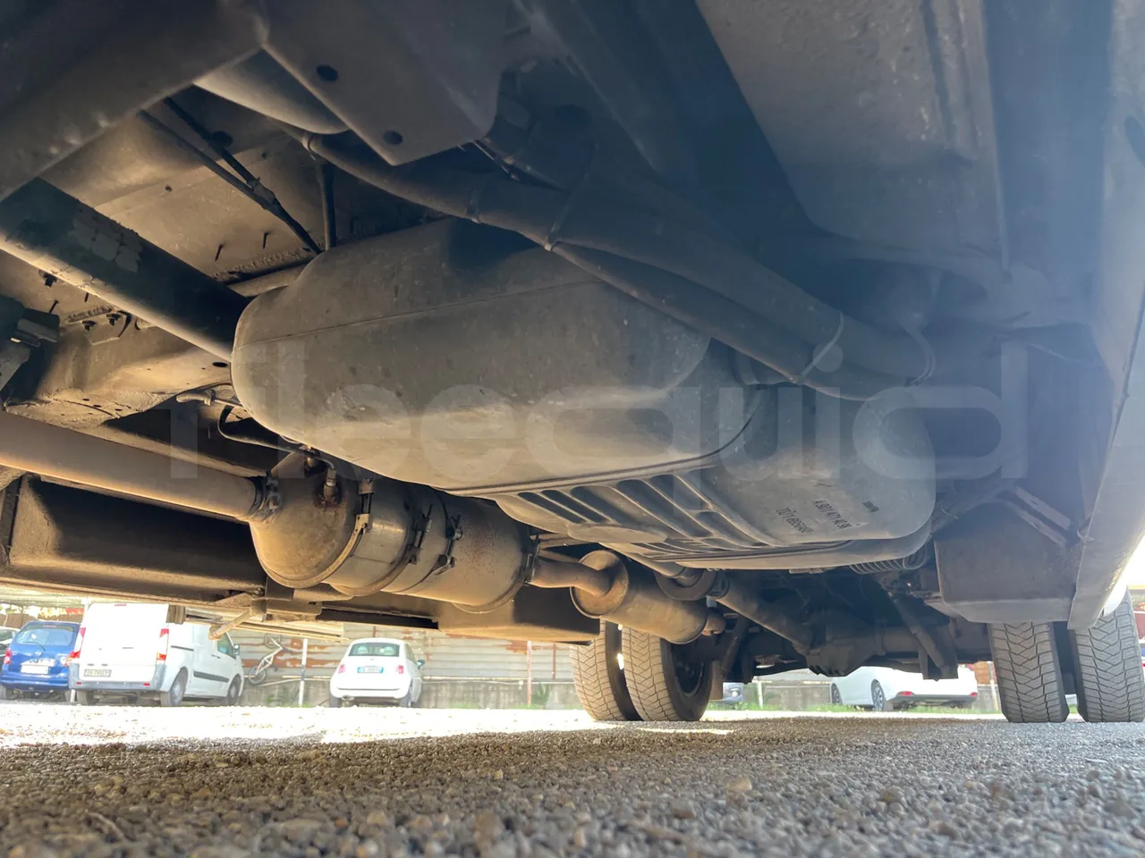 Mercedes-Benz Sprinter 416CD - EUR3 - 115kW - 6.995 - central undercarriage photo