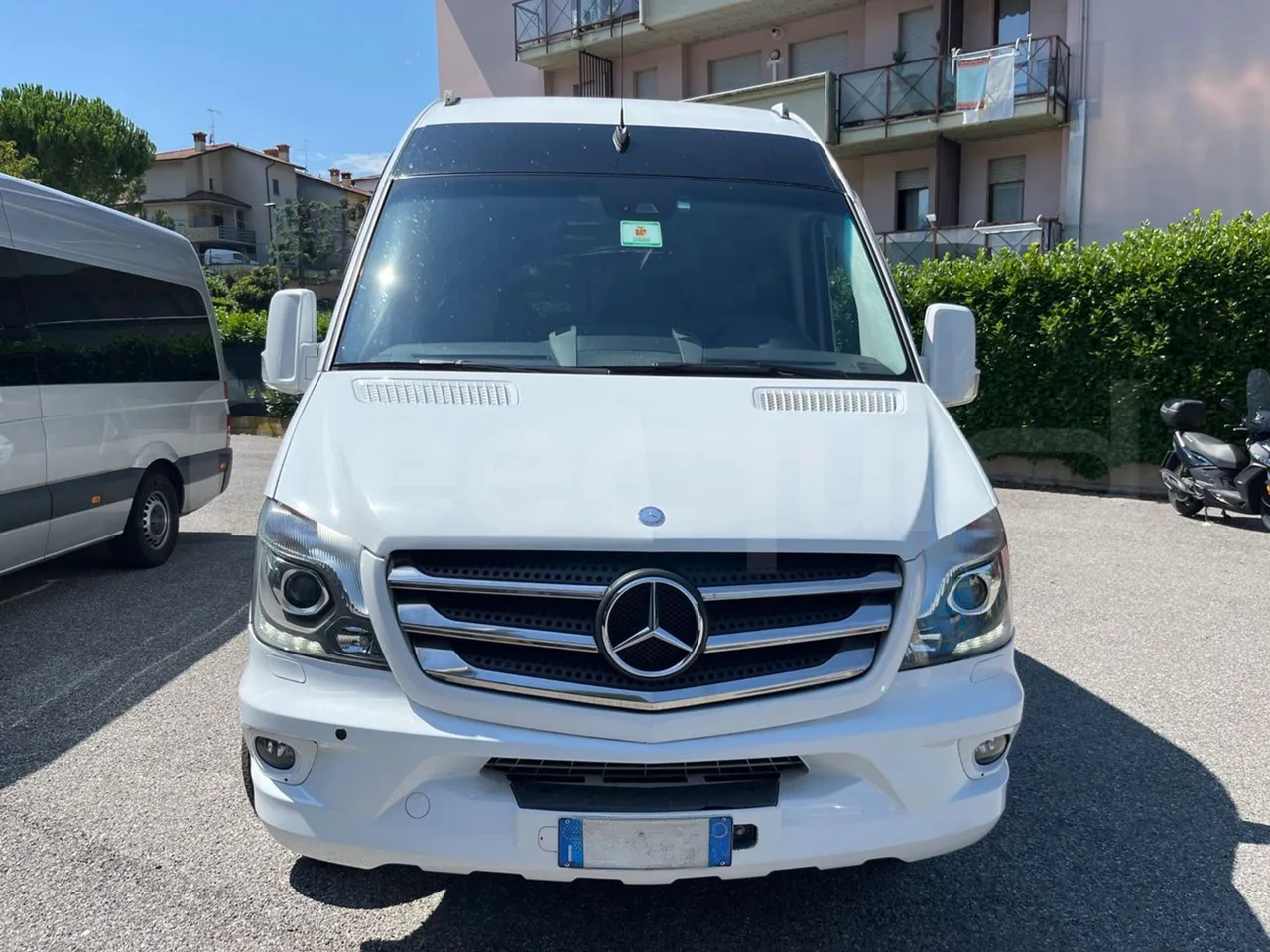 Mercedes-Benz Sprinter 906BB50-EUR6-120Kw-7,361m - front photo