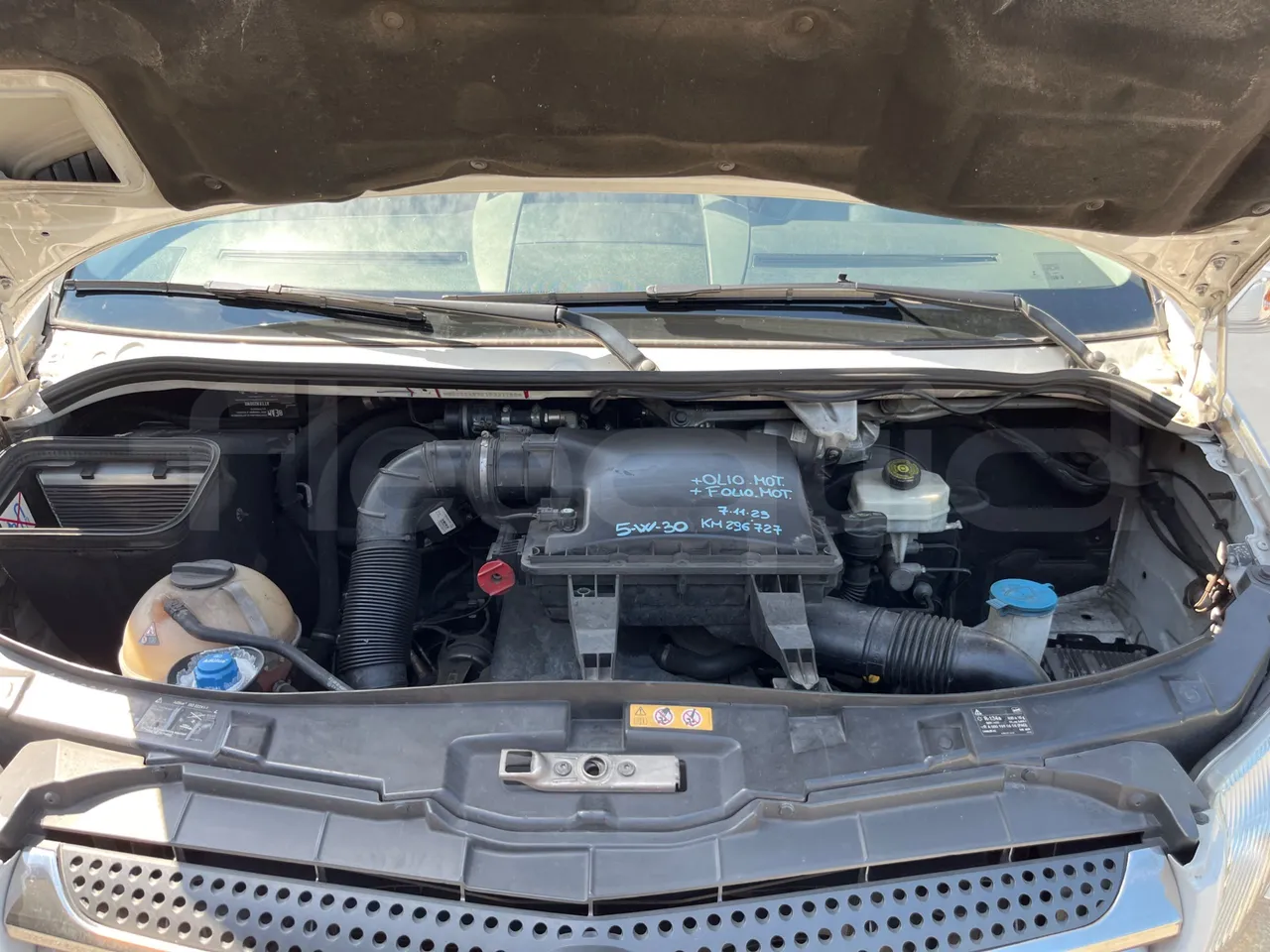 Mercedes-Benz Sprinter 906BB50-EUR6-120Kw-7,361m - rear hatch open