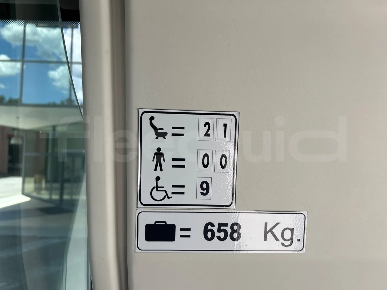 Volvo B8R R1E16F32D81011 -EUR6 -240Kw -10,800m - seat plate photo