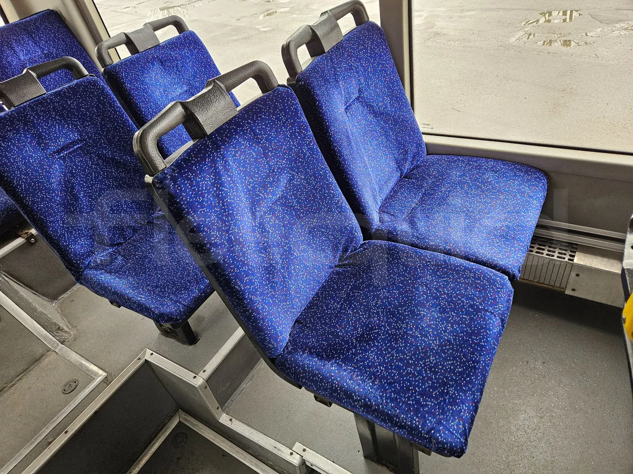 MAZ 206 206 - Euro 5 - 130 kW - 8.65 mt - central seat safety belt