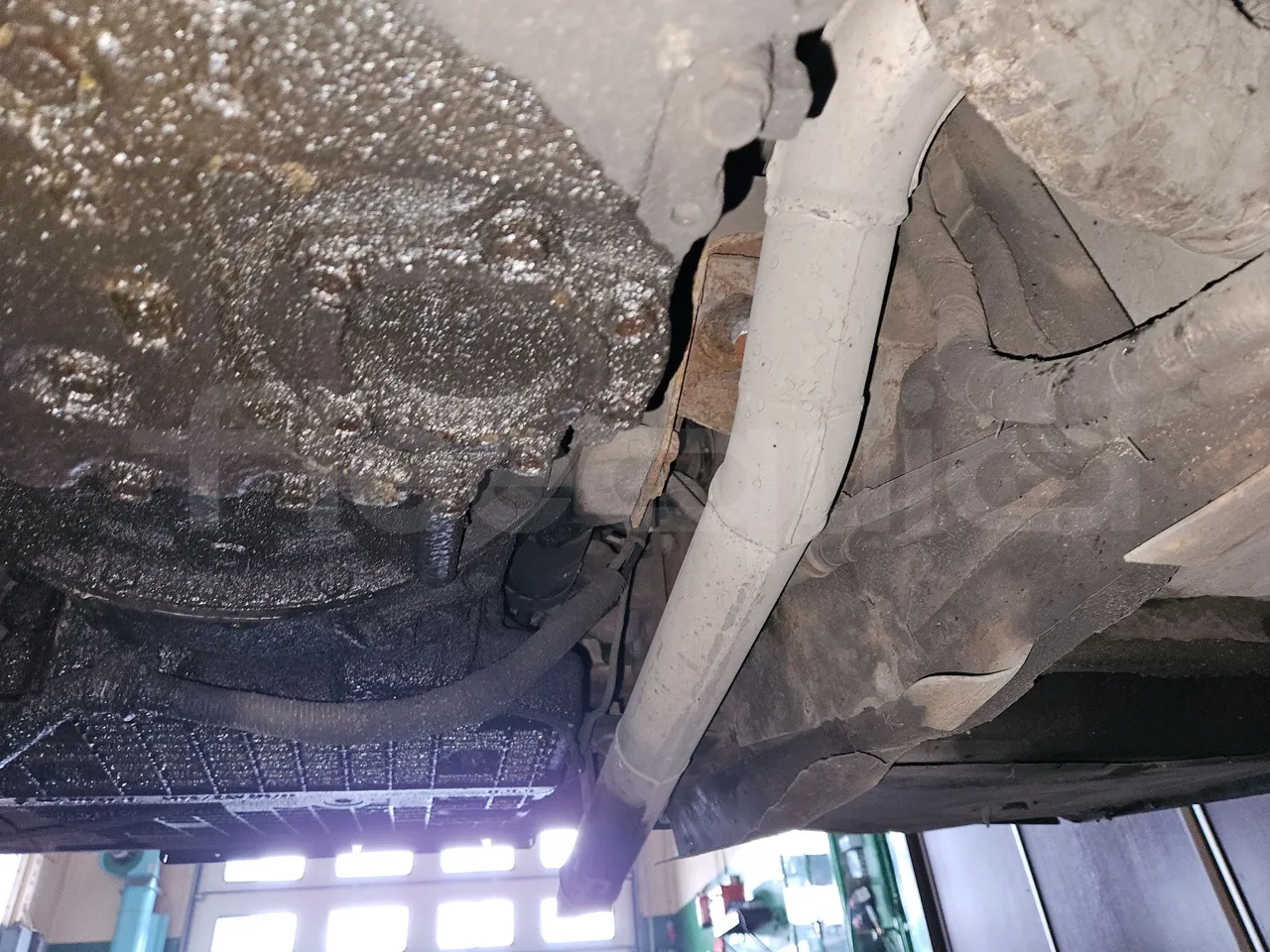 MAZ 206 206 - Euro 5 - 130 kW - 8.65 mt - exhaust photo