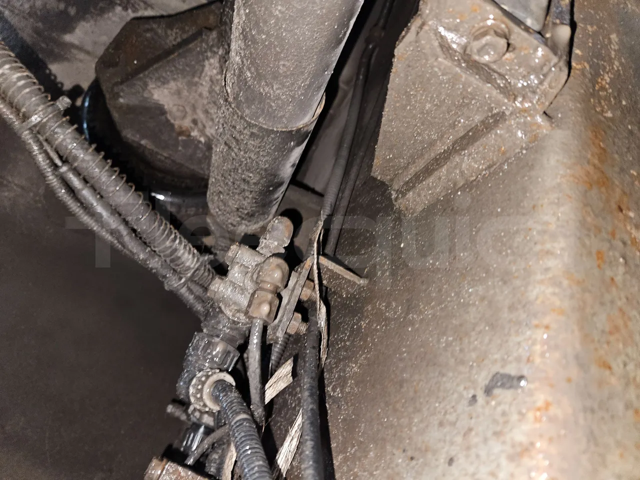 MAZ 206 206 - Euro 5 - 130 kW - 8.65 mt - front shock absorbers right