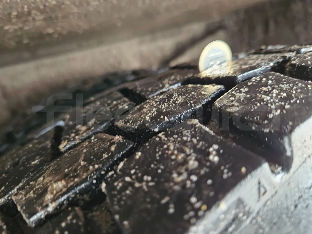 MAZ 206 206 - Euro 5 - 130 kW - 8.65 mt - tread condition second axle tires left