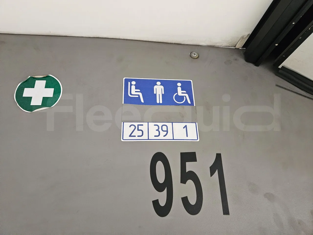 MAZ 206 206 - Euro 5 - 130 kW - 8.65 mt - seat plate photo