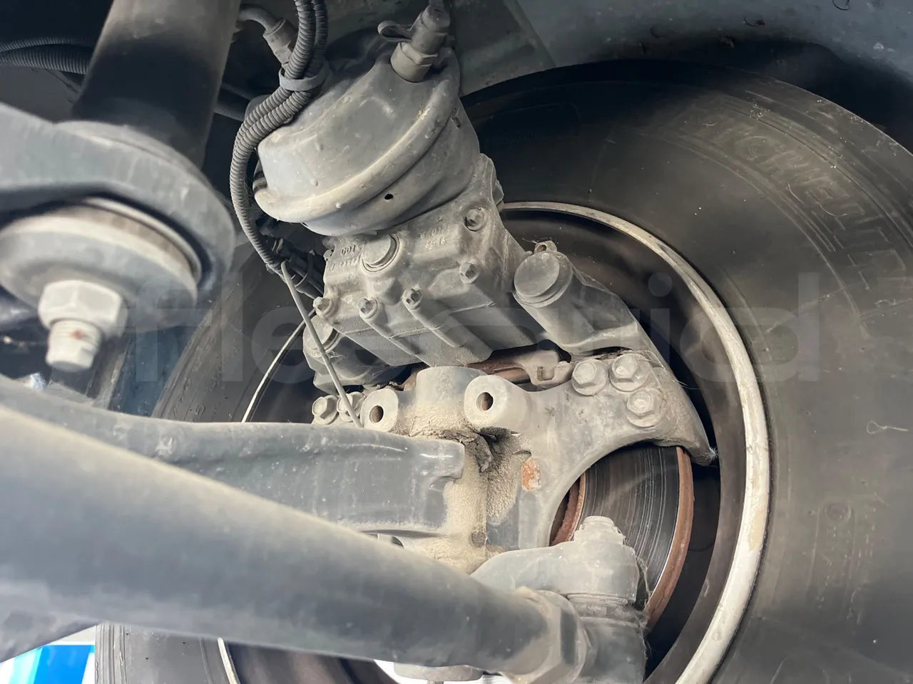 Daf Truck N.V. Calliope FA LF 45 - EUR5 - 151.40kW - 10.160m - front brake calipers right