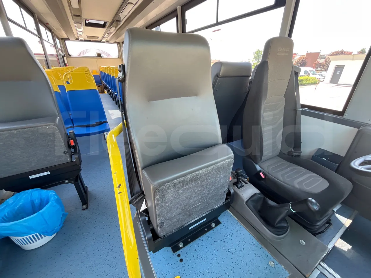 Daf Truck N.V. Calliope FA LF 45 - EUR5 - 151.40kW - 10.160m - hostess seat photo