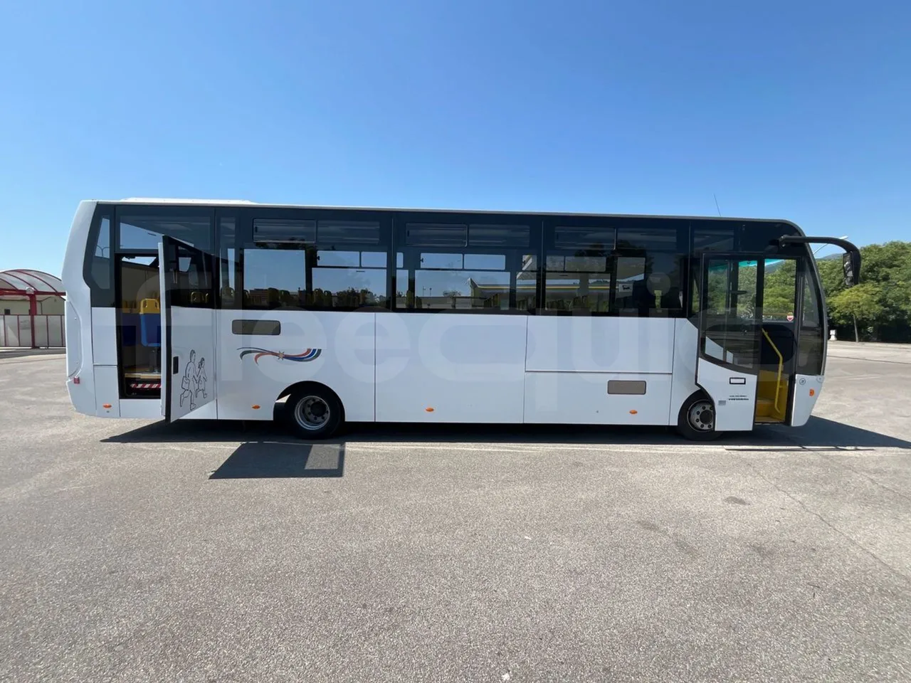 Daf Truck N.V. Calliope FA LF 45 - EUR5 - 151.40kW - 10.160m - right side doors open