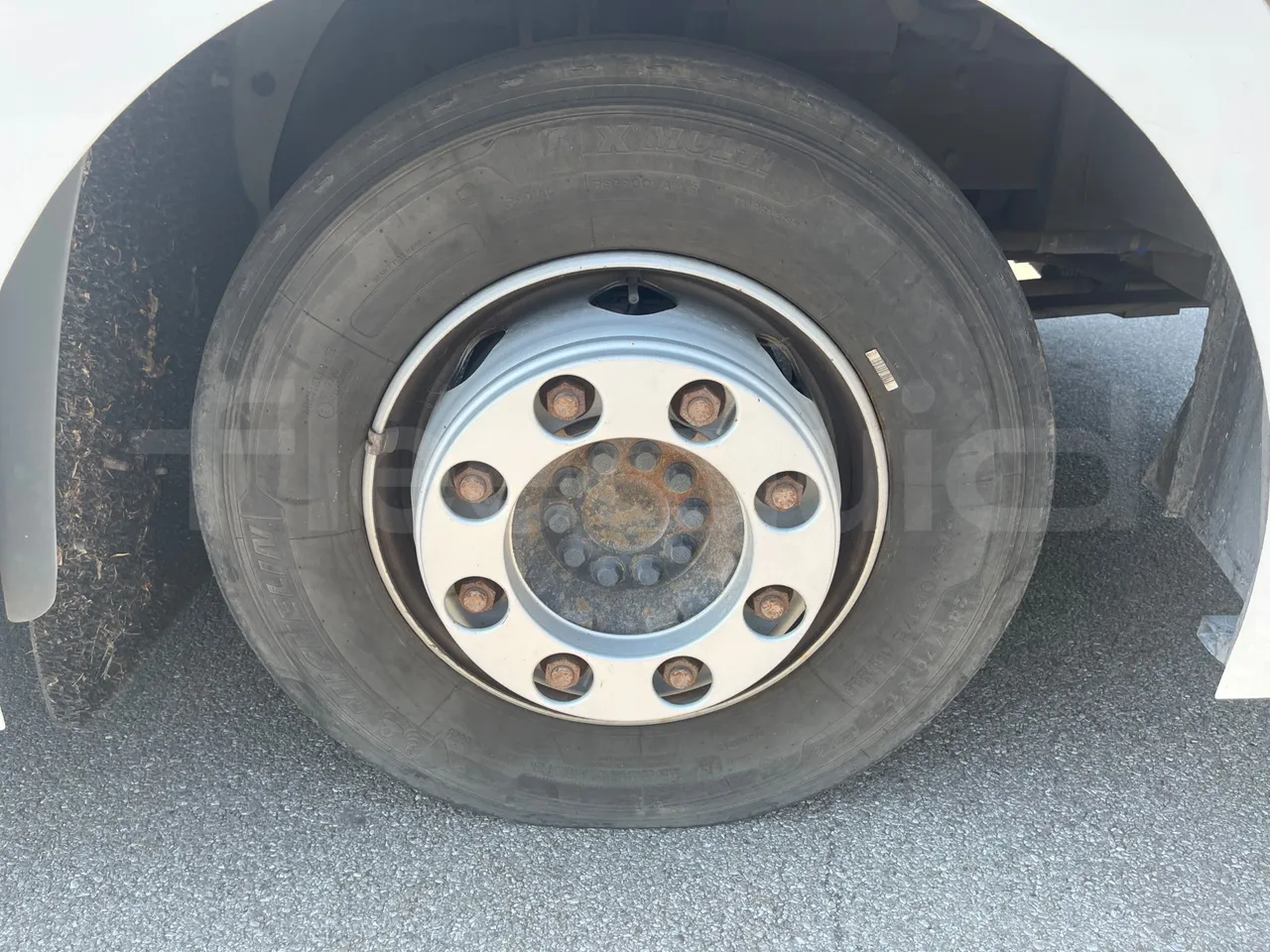 Daf Truck N.V. Calliope FA LF 45 - EUR5 - 151.40kW - 10.160m - front left tire measurements