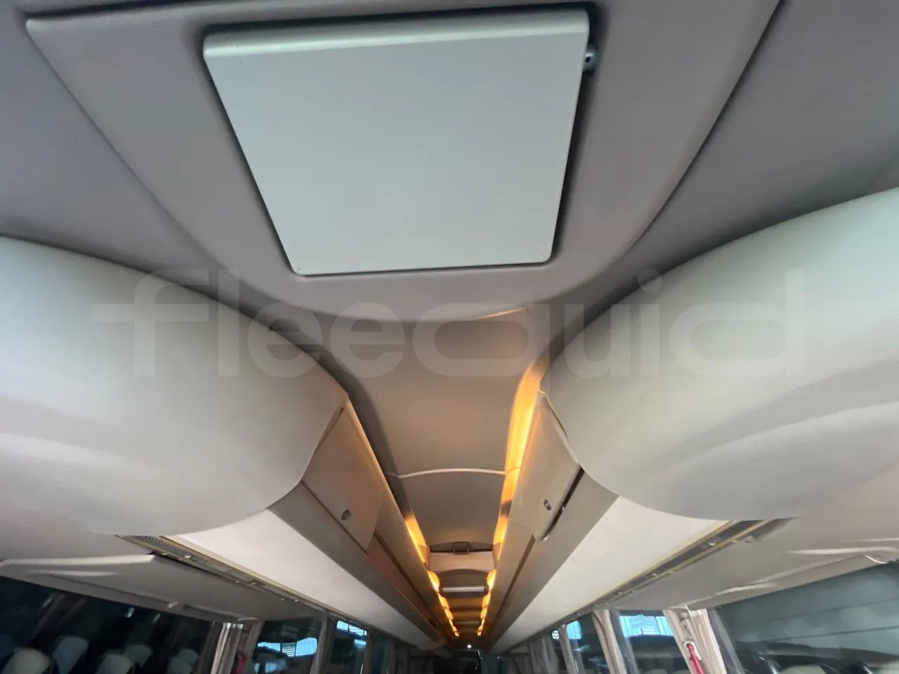 Iveco Magelys SFR210 - Euro5 - 331kW - 12.250mt - camera accessories photo