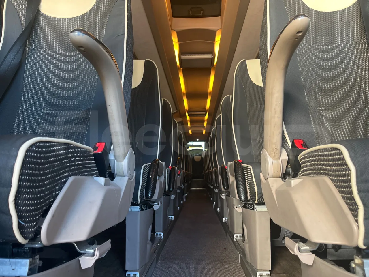 Iveco Magelys SFR210 - Euro5 - 331kW - 12.250mt - seat brackets photo