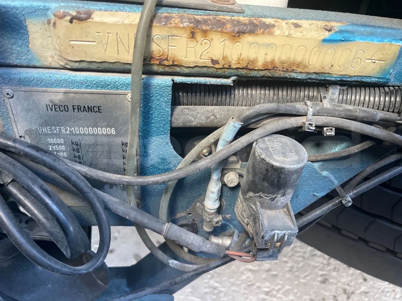 Iveco Magelys SFR210 - Euro5 - 331kW - 12.250mt - chassis VIN photo