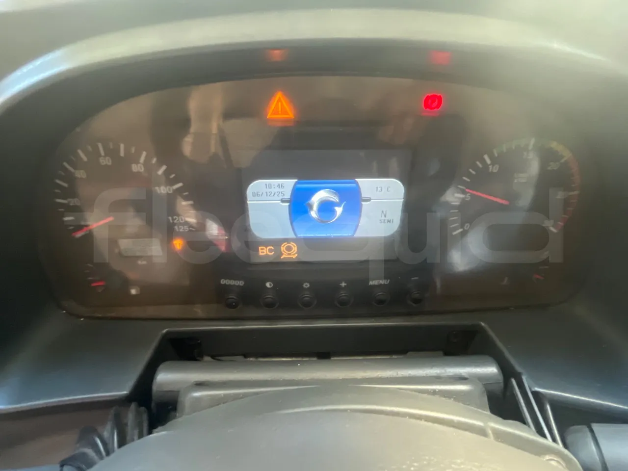 Iveco Magelys SFR210 - Euro5 - 331kW - 12.250mt - dashboard lights on