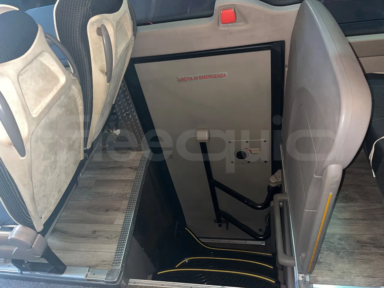 Iveco Magelys SFR210 - Euro5 - 331kW - 12.250mt - turntable internal (18m)